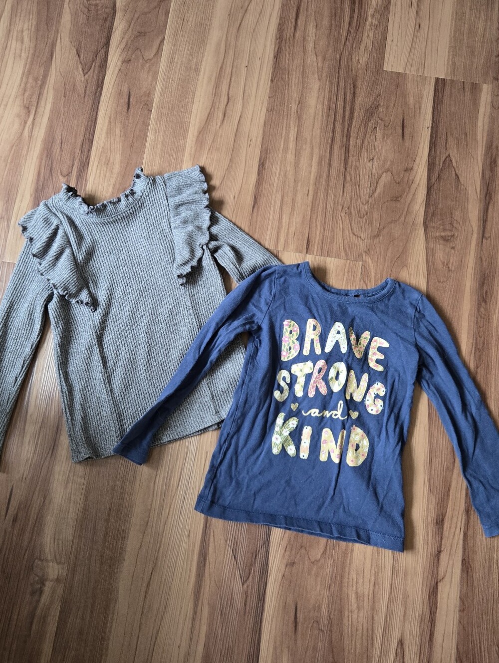 Blue 'Brave Strong and Kind' & Ribbed Grey Ruffle Tops for Girls 4/4T GUC